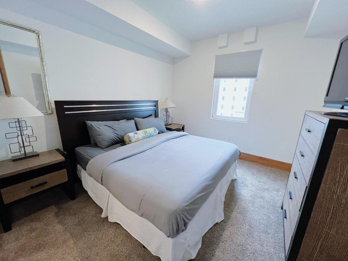 2Br Suite At The Grand Castle Pool Gym & Parking Grandville Luaran gambar