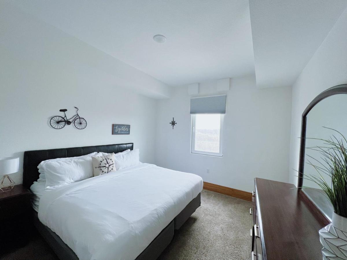 2Br Suite At The Grand Castle Pool Gym & Parking Grandville Luaran gambar
