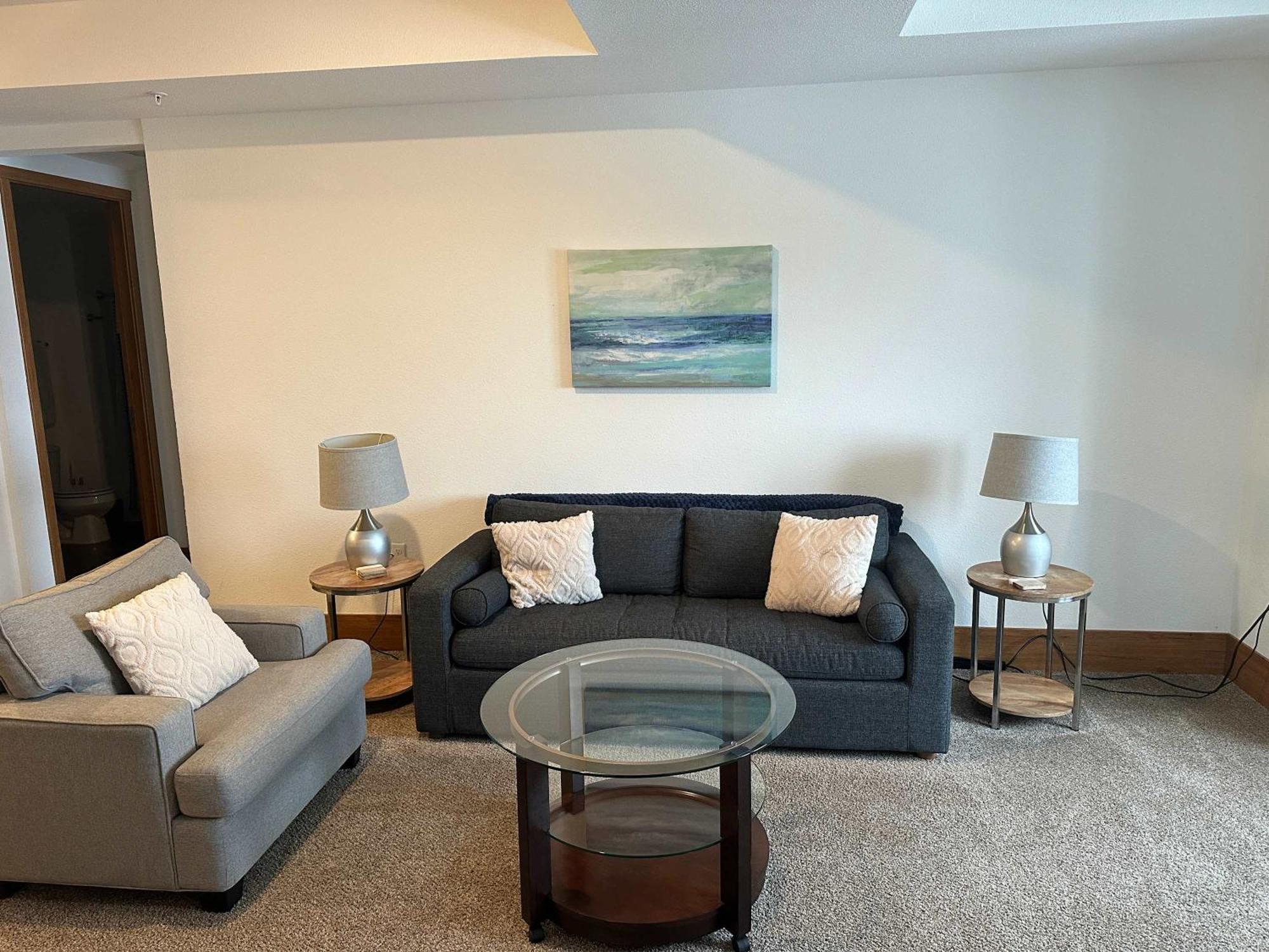 2Br Suite At The Grand Castle Pool Gym & Parking Grandville Luaran gambar
